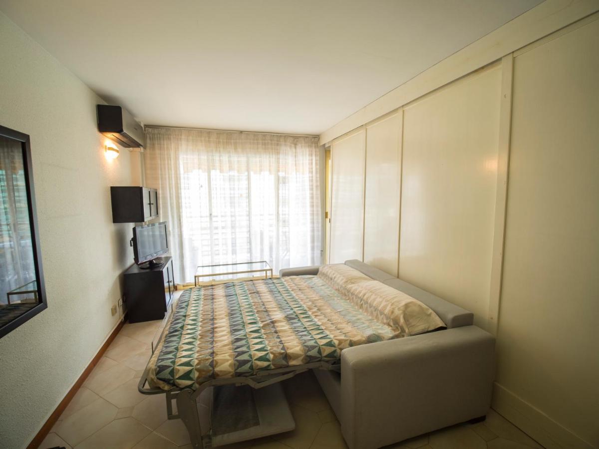 Novelty I Lägenhet Salou Exteriör bild