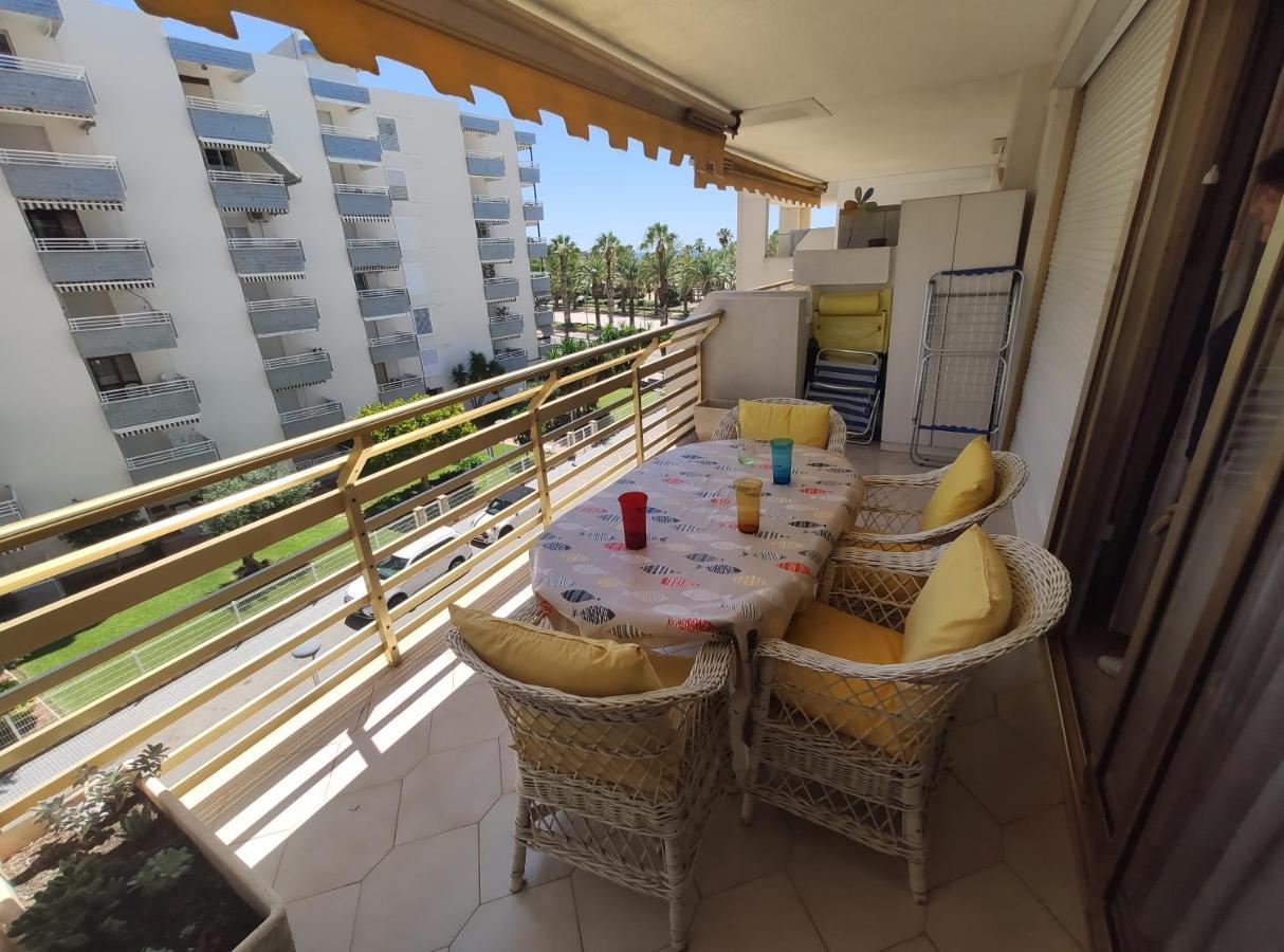 Novelty I Lägenhet Salou Exteriör bild