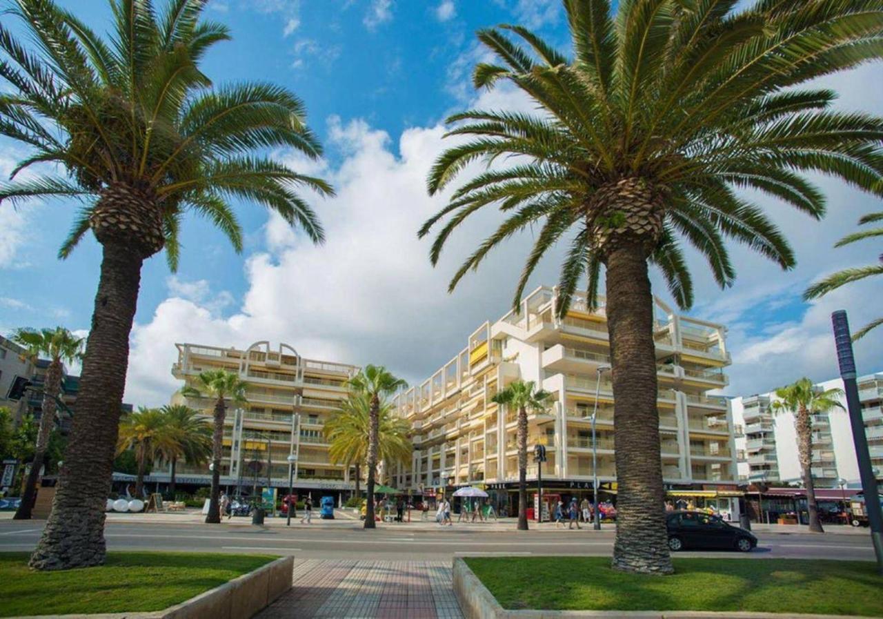Novelty I Lägenhet Salou Exteriör bild