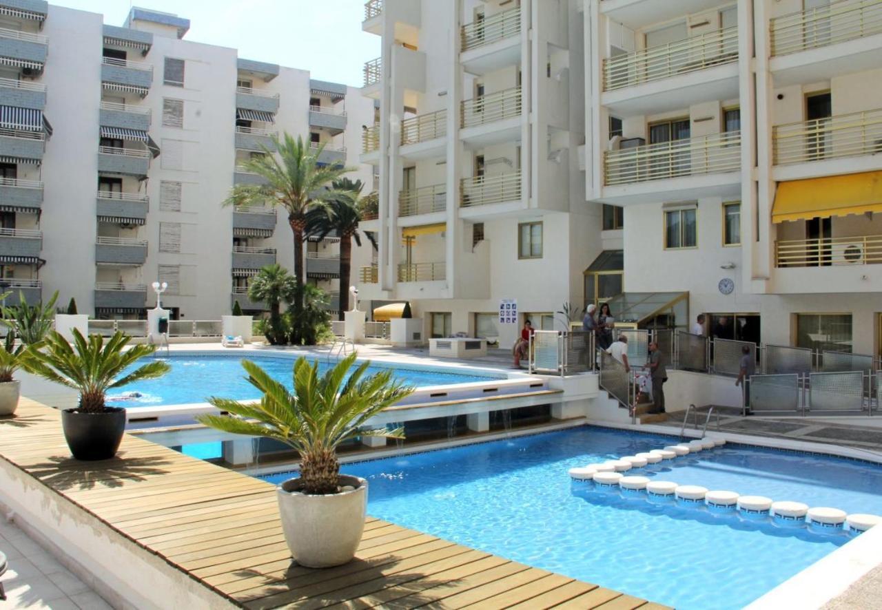 Novelty I Lägenhet Salou Exteriör bild